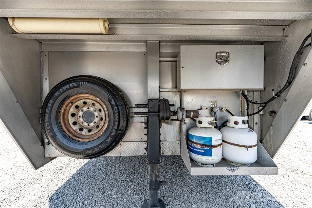 Merhow 3HLQ Semi-trailer til Dyretransport