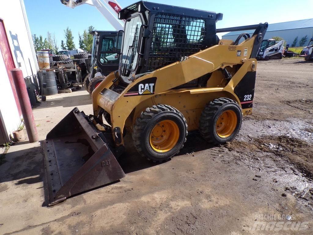 CAT 232 Minilæsser - skridstyret