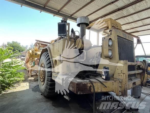 CAT 623B Skrabere