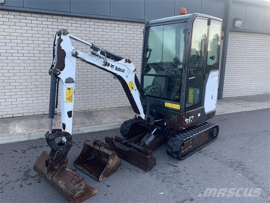 Bobcat E17 Gravemaskiner på larvebånd