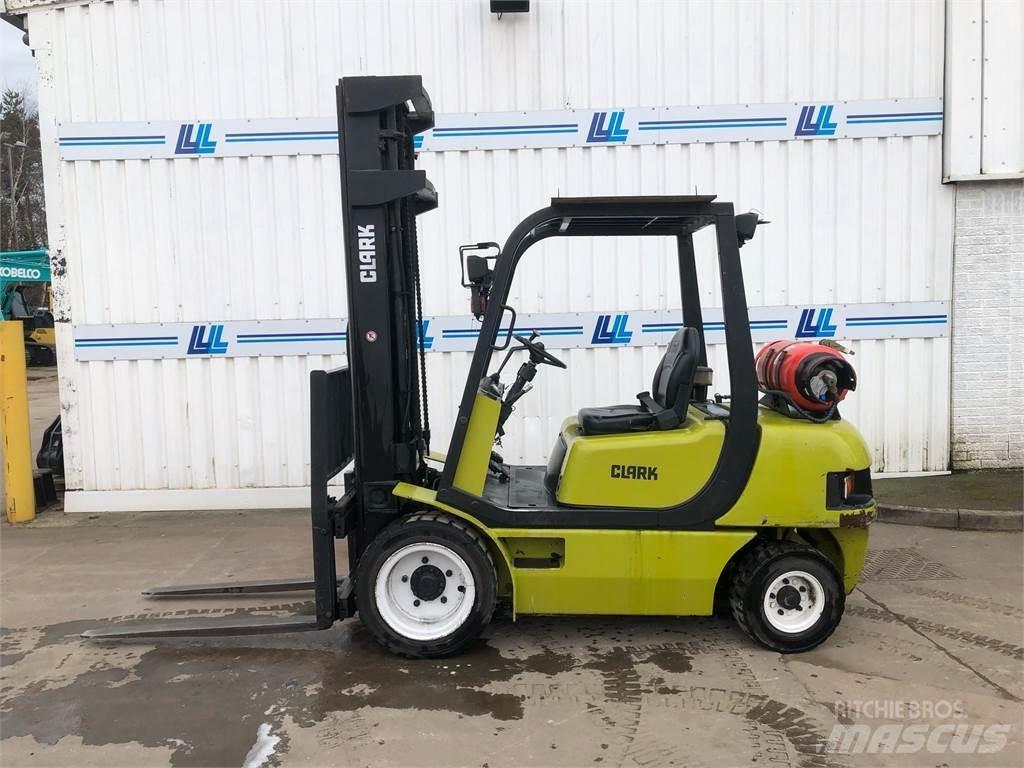 Clark CMP230L Entreprenør - Andet