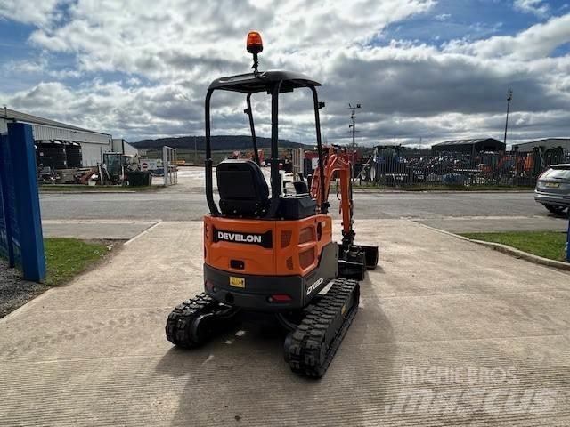 Develon DX20z-7 Gravemaskiner på larvebånd