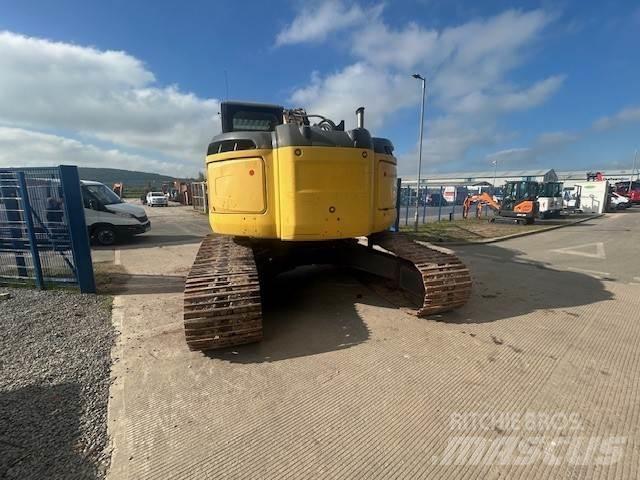 New Holland E235bsr-2 Gravemaskiner på larvebånd