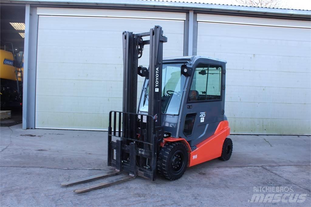 Toyota 4T Forklift Gaffeltrucks - andre