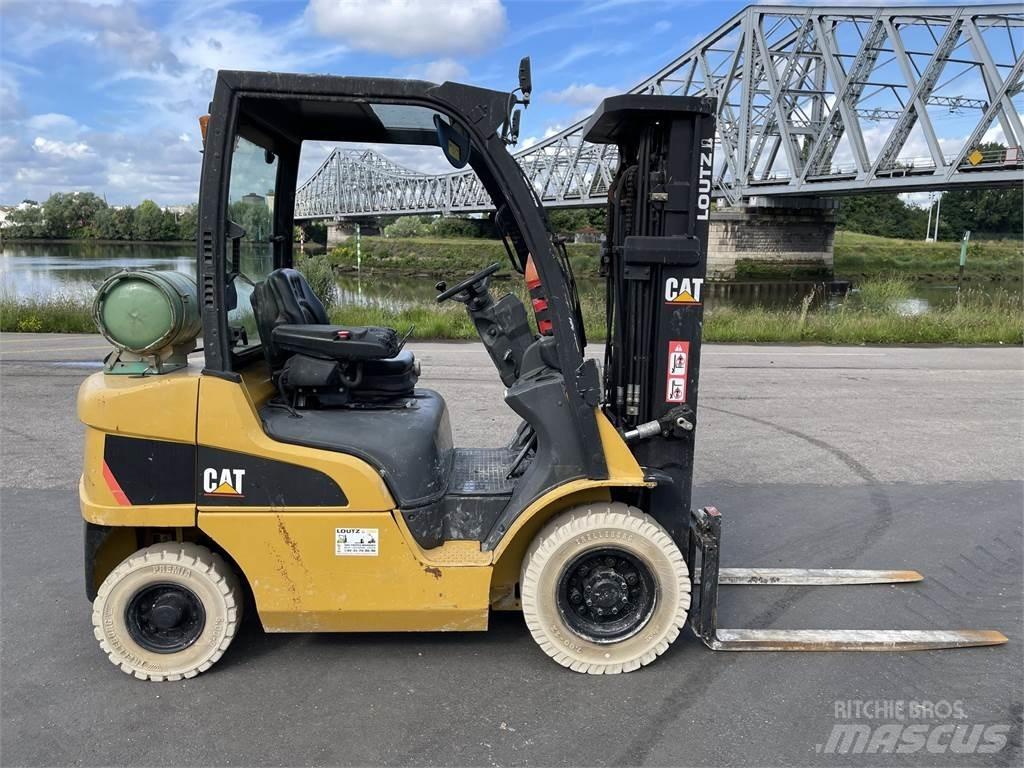 CAT GP25N Gaffeltrucks - andre