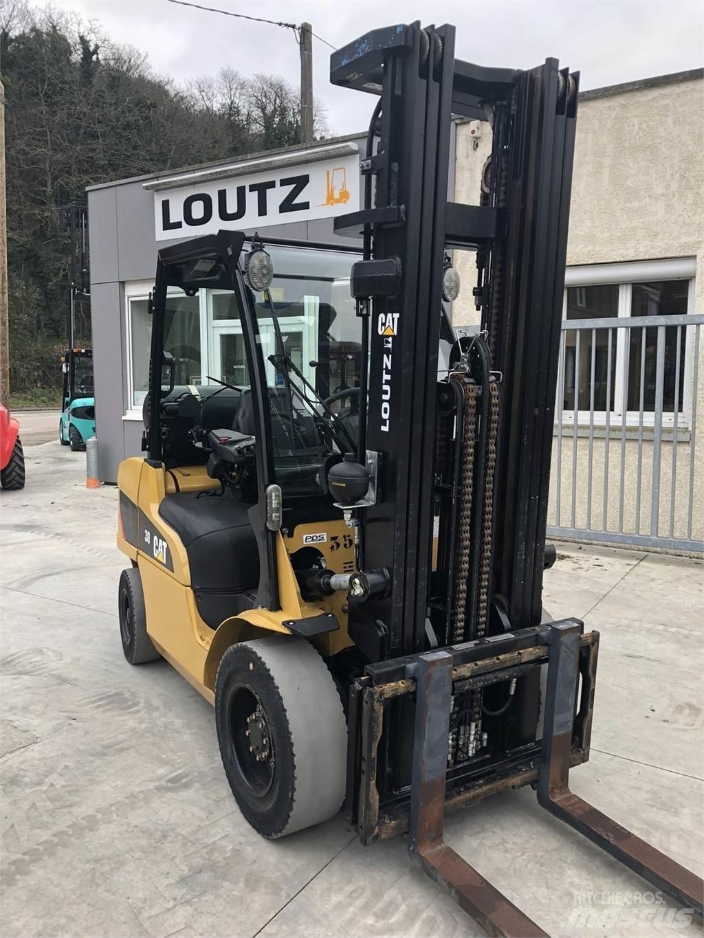 CAT GP30N Gaffeltrucks - andre