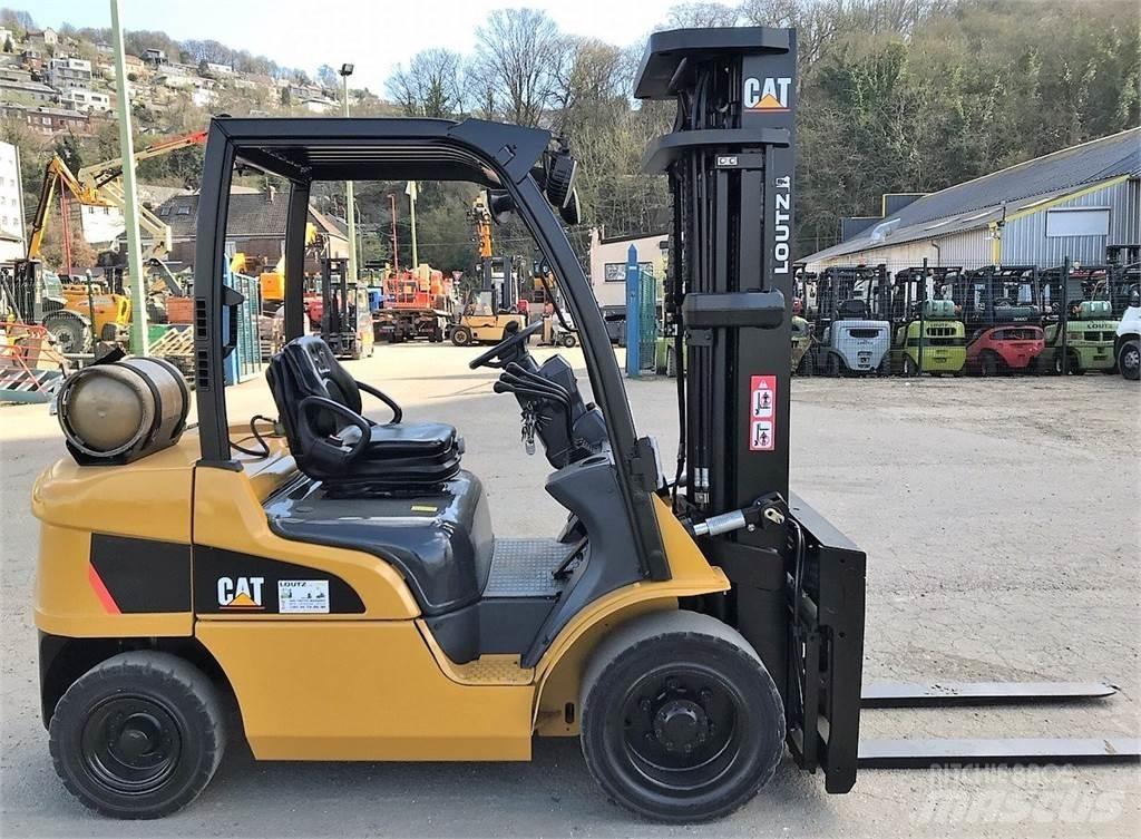 CAT GP30N Gaffeltrucks - andre