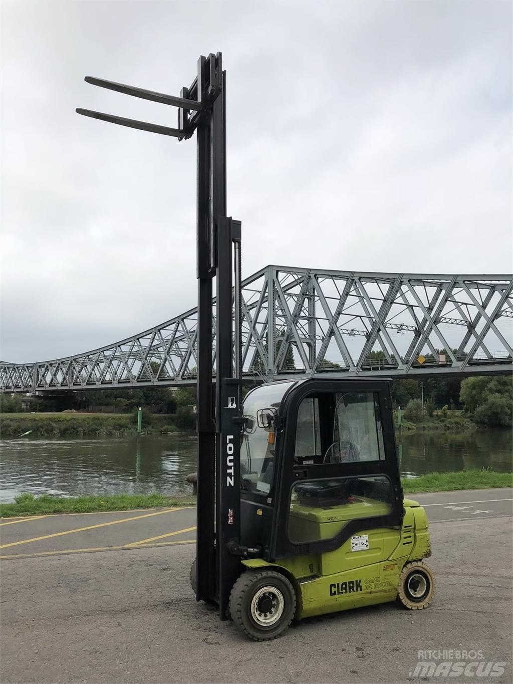 Clark GEX25 Gaffeltrucks - andre