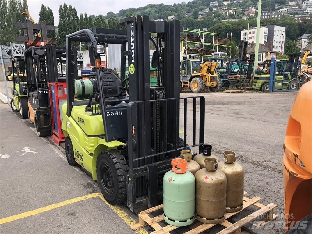 Clark GTS25L Gaffeltrucks - andre