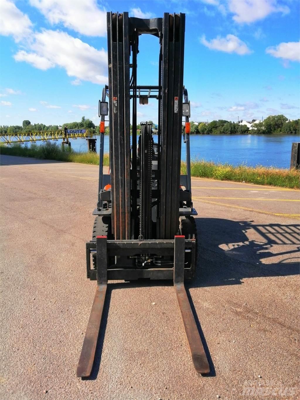 Doosan D25G Gaffeltrucks - andre