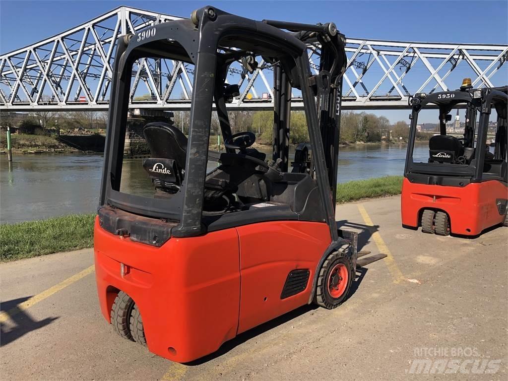 Fenwick E16 Gaffeltrucks - andre