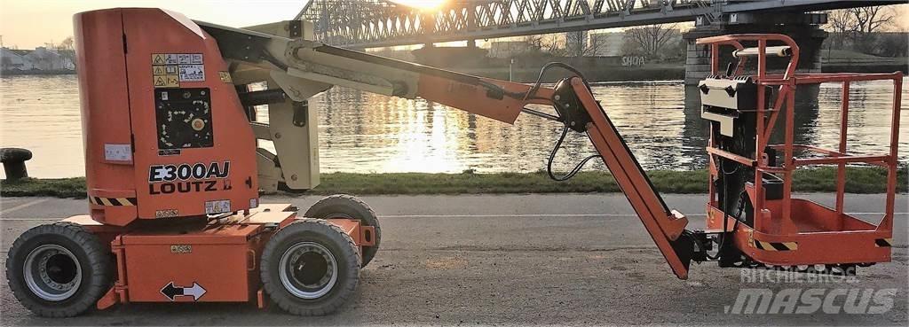 JLG E300AJ Andre lifte og platforme