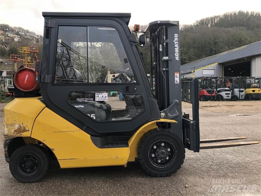 Komatsu FG25 Gaffeltrucks - andre