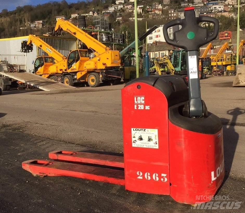 LOC E20 Gaffelstabler med gående fører