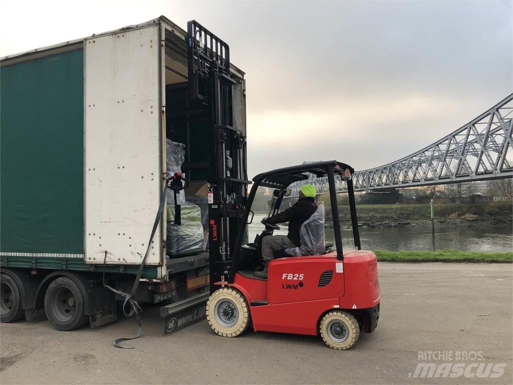  LWM FB25 Gaffeltrucks - andre