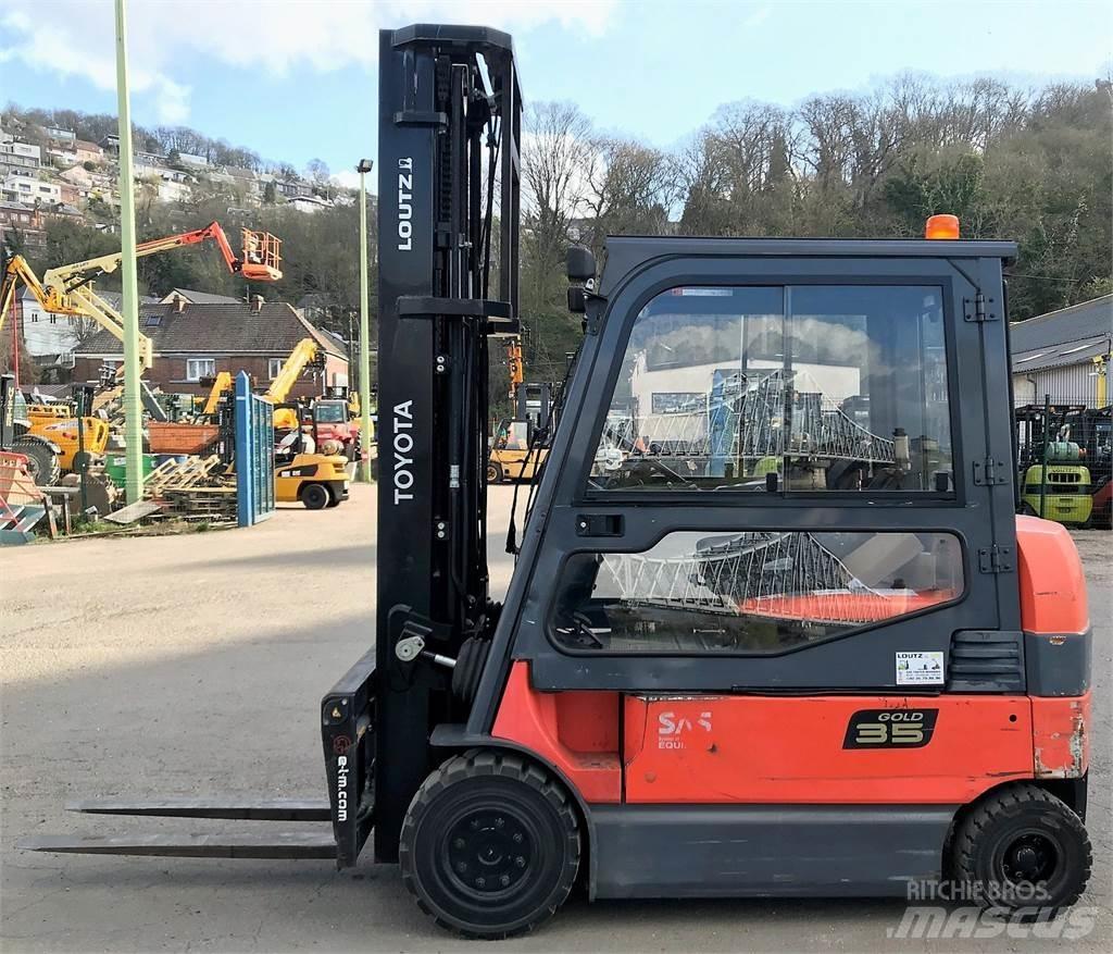 Toyota 7BMF35 Gaffeltrucks - andre