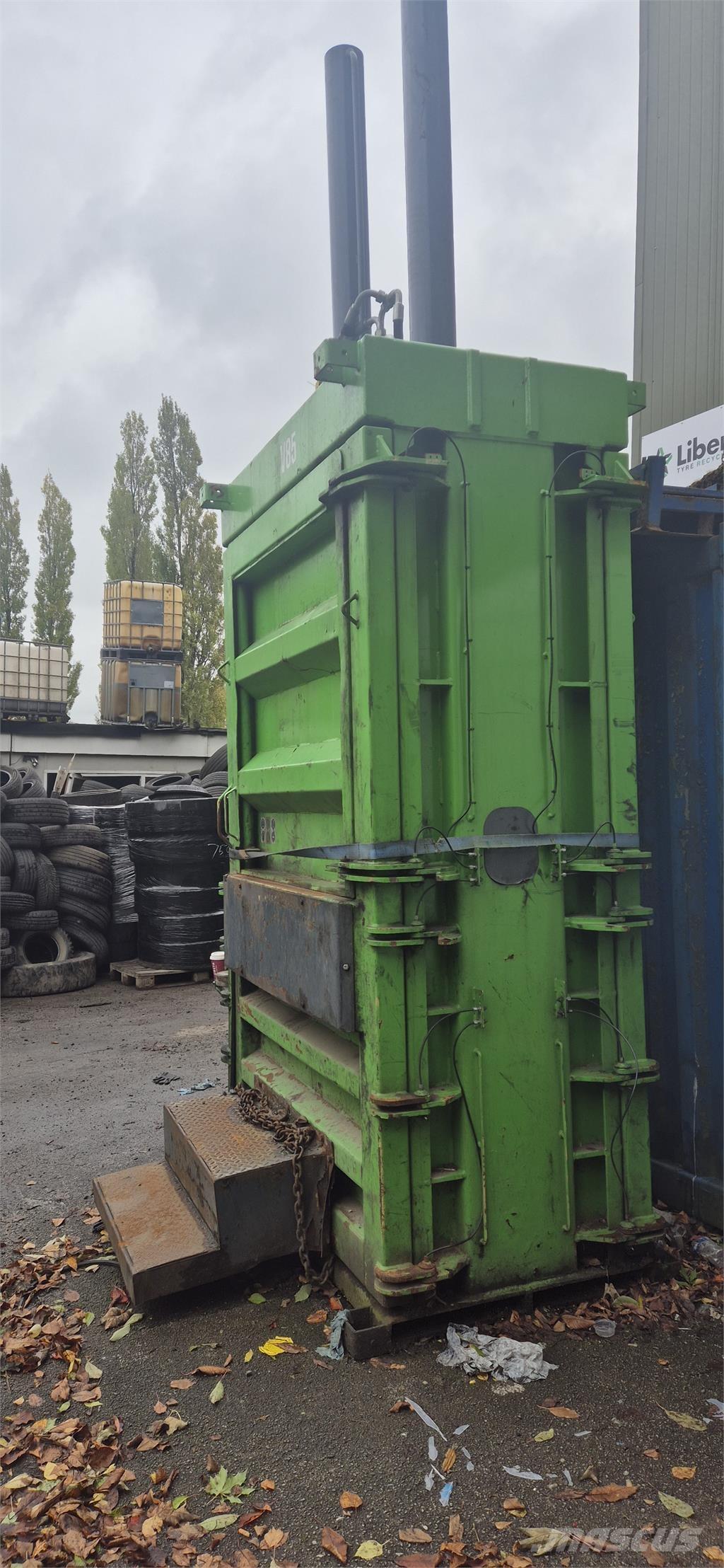 LSM V85 Ballepressere til industri