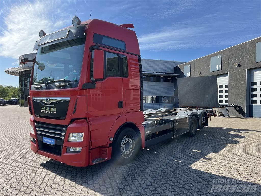 MAN TGX 26.500 6x2 Lastbiler med containerramme / veksellad