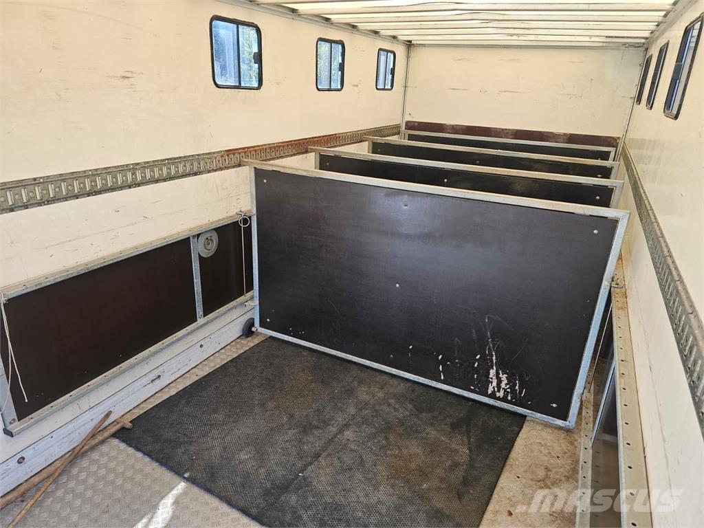 Mercedes-Benz Atego 817 Lastbiler til dyretransport