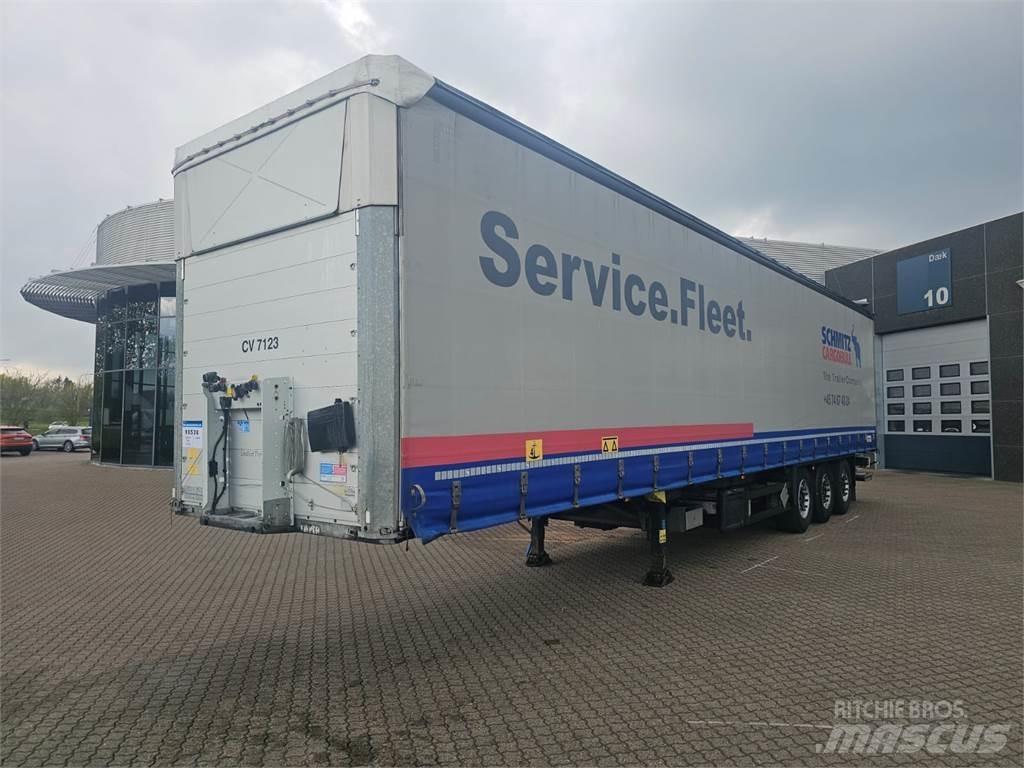Schmitz Cargobull 13,60 Semi-trailer med Gardinsider