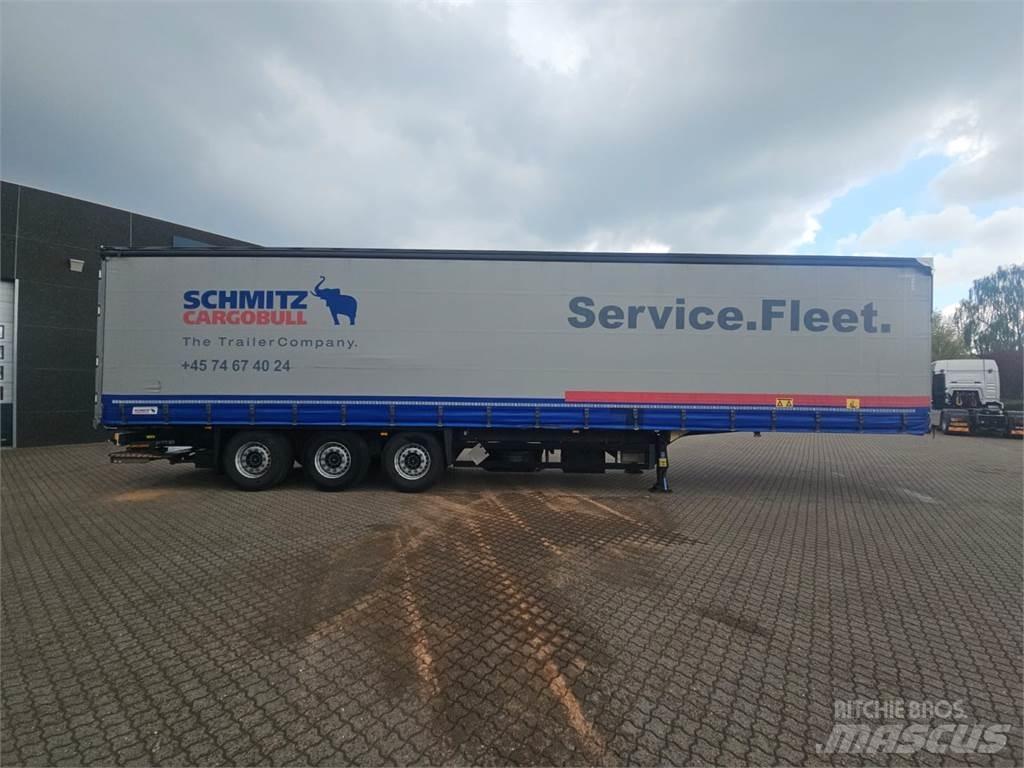Schmitz Cargobull 13,60 Semi-trailer med Gardinsider