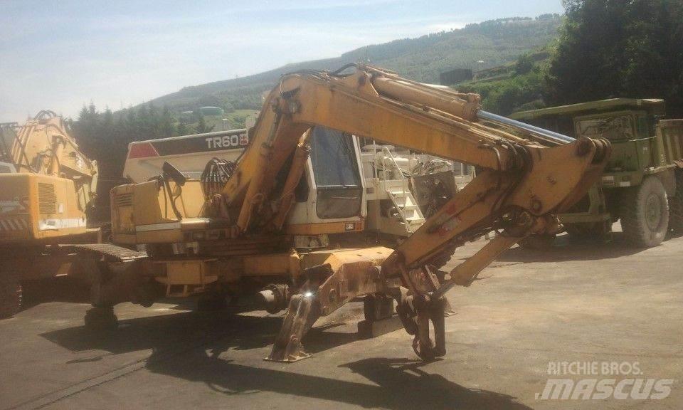 Liebherr A902 Gravemaskiner på hjul