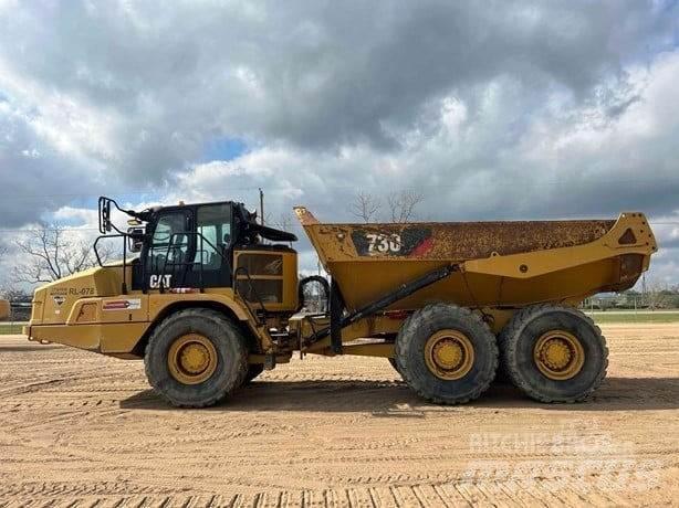 CAT 730 Terrængående lastbiler