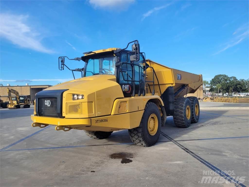 CAT 730 Terrængående lastbiler