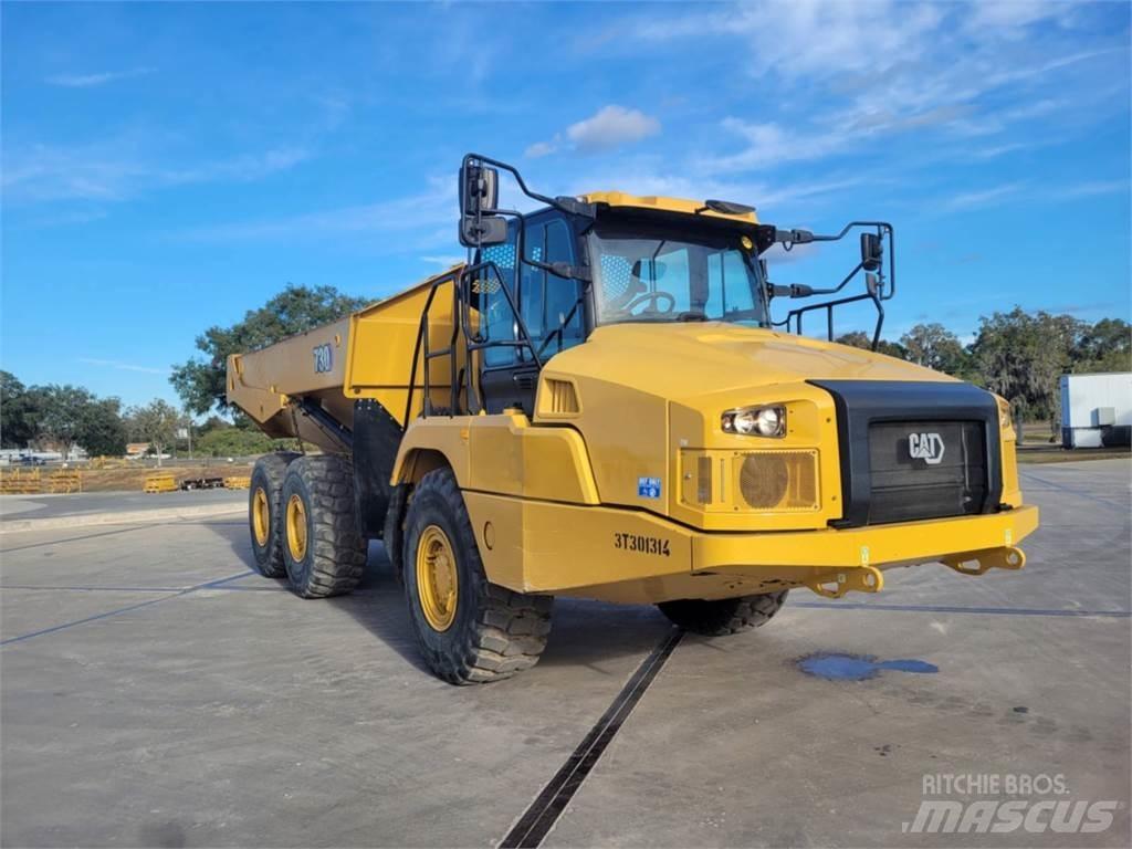 CAT 730 Terrængående lastbiler