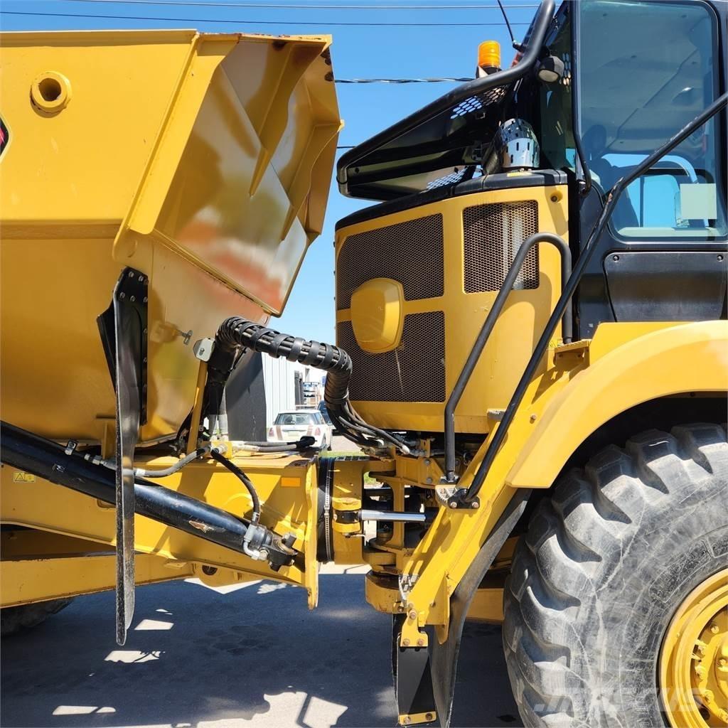 CAT 730C Terrængående lastbiler