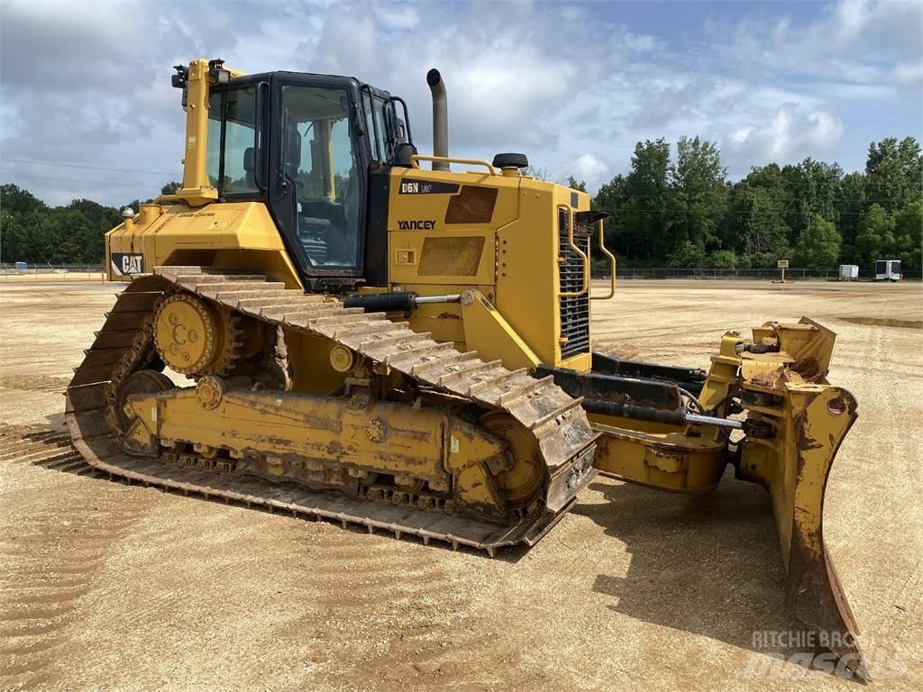CAT D6N LGP Bulldozer på larvebånd
