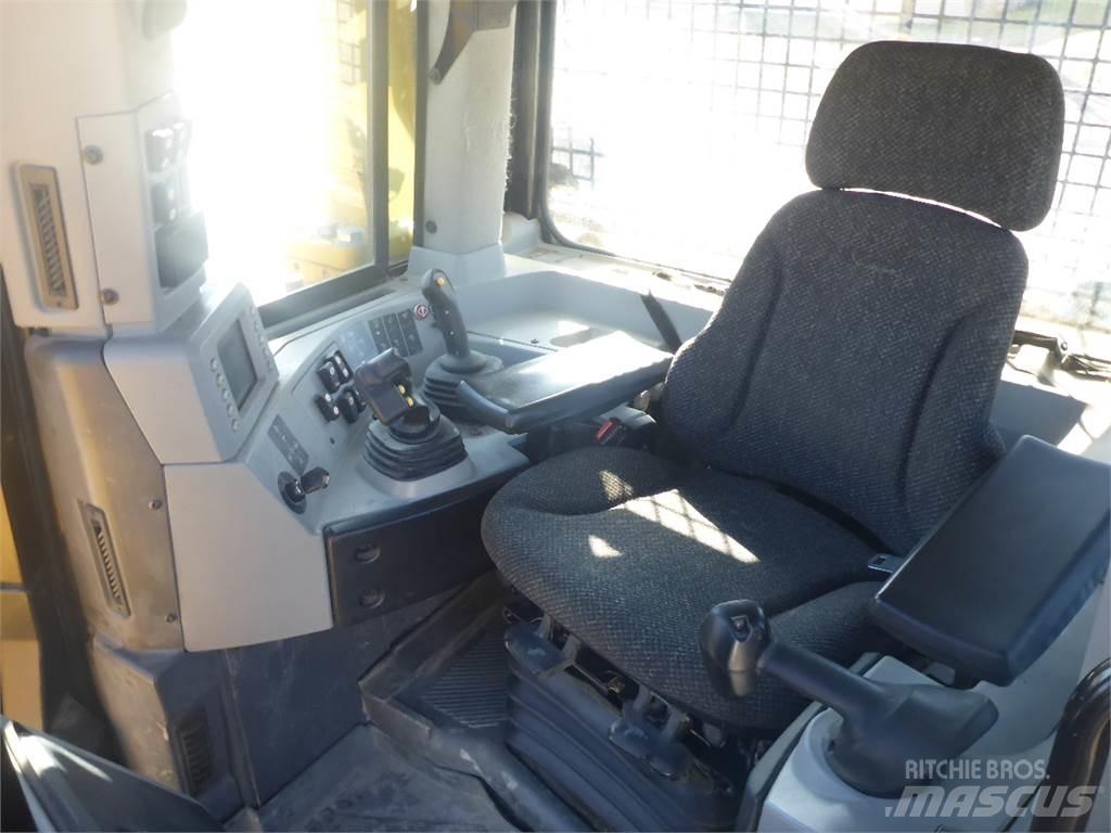 CAT D8T Bulldozer på larvebånd