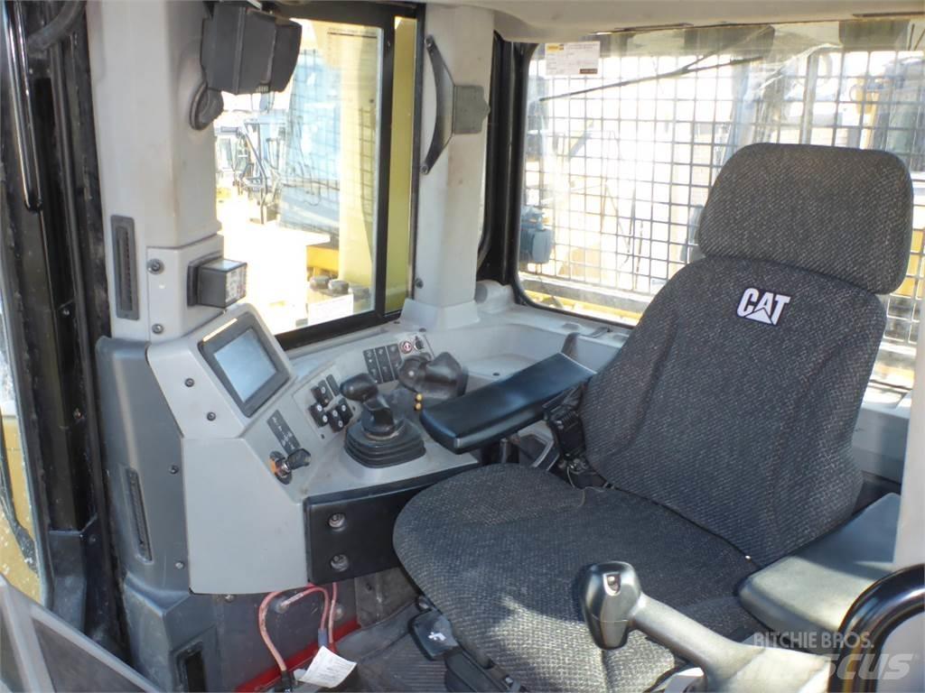 CAT D8T Bulldozer på larvebånd