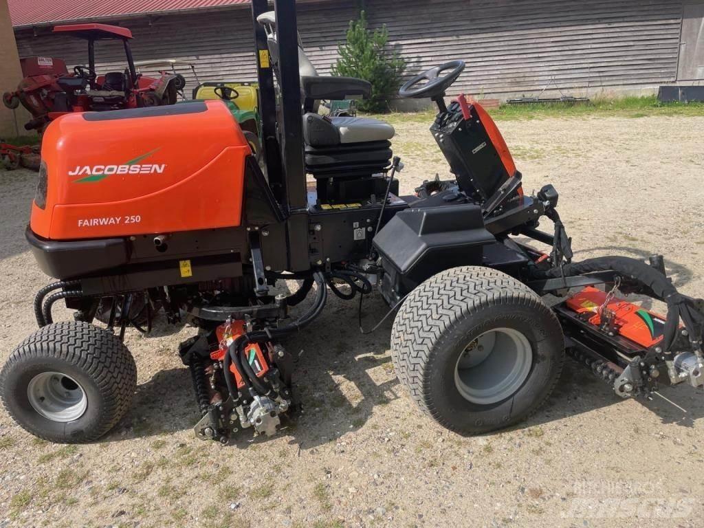 Jacobsen FAIRWAY 250 Traktorklippere