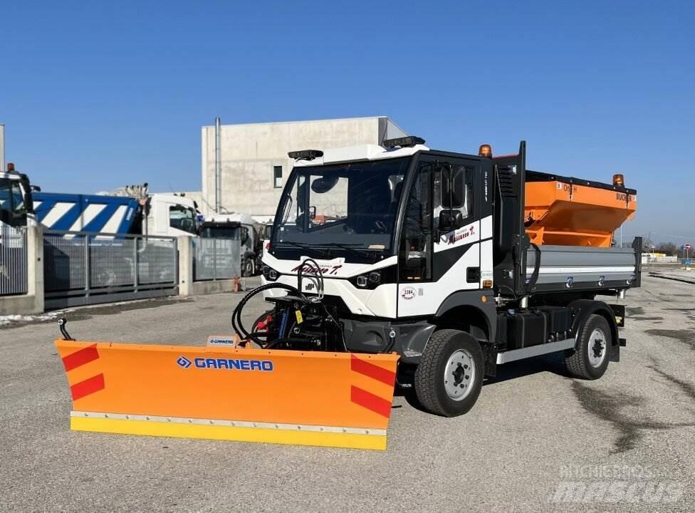 Aebi MT760 Sneskovle og -plove