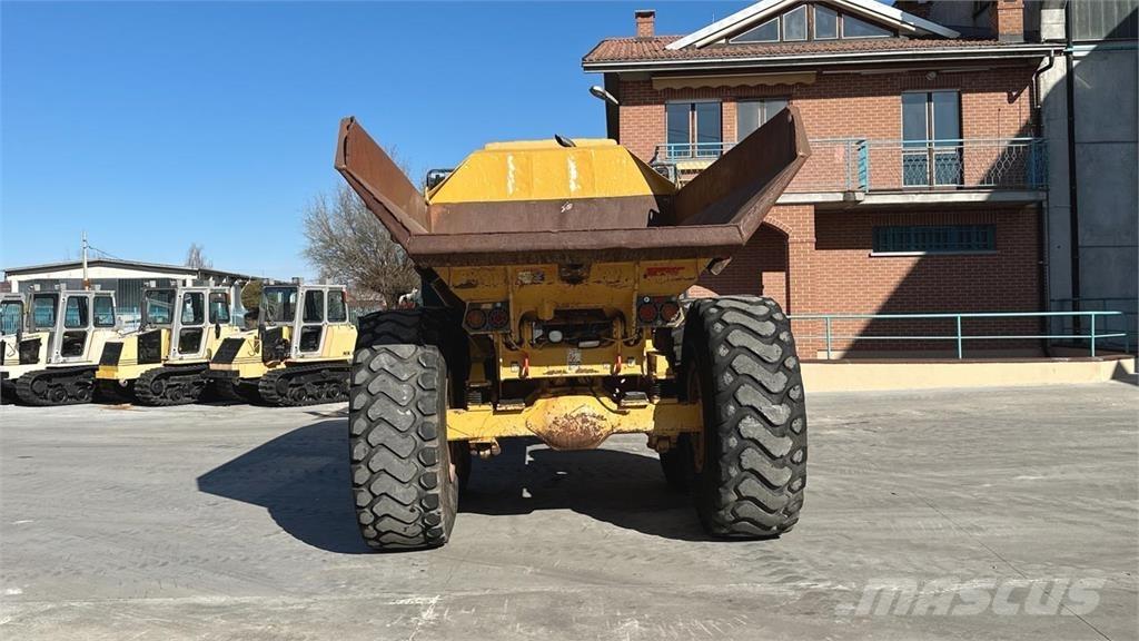 Bell B25D 6x6 Dumpere