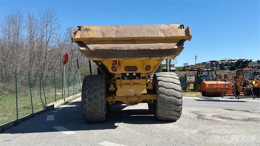 Bell B30E 6x6 Dumpere