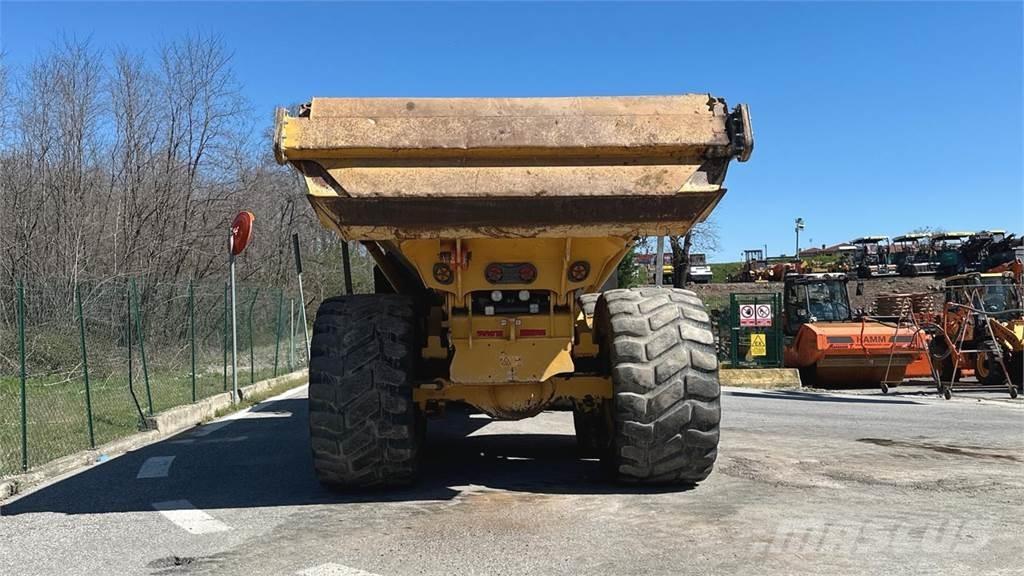 Bell B30E 6x6 Dumpere