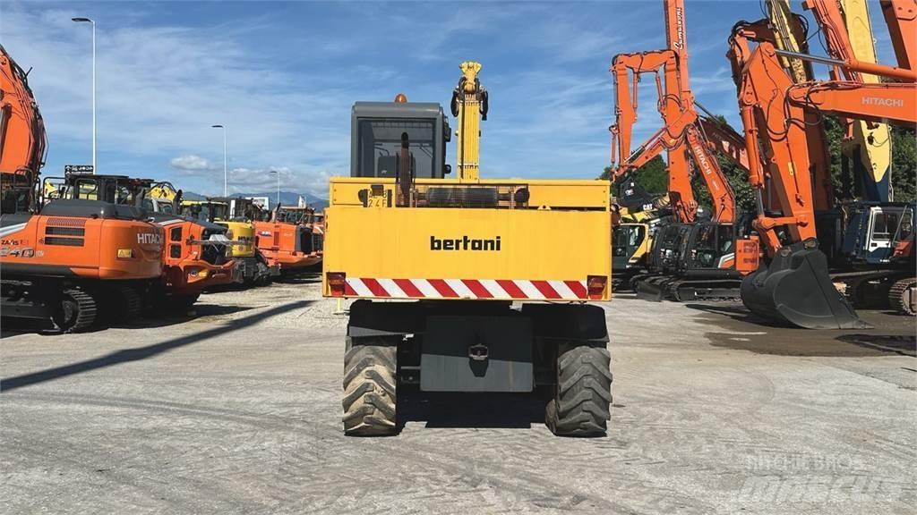 Bertani S3A 4X4 Gravemaskiner på hjul