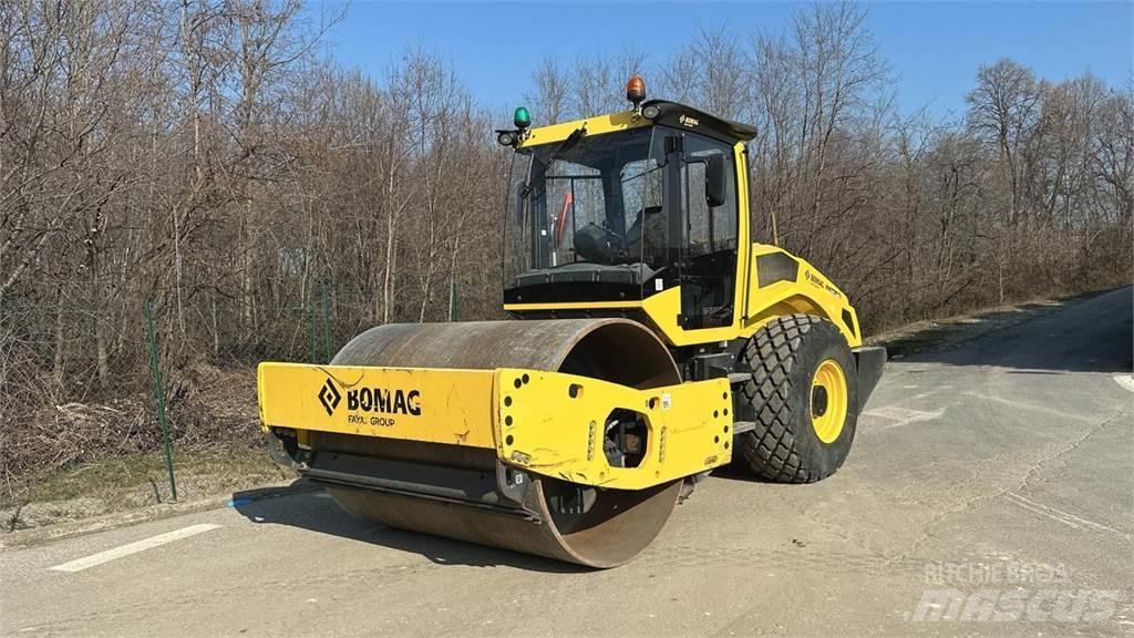 Bomag BW213 DH-5 Jordvibrationstromler