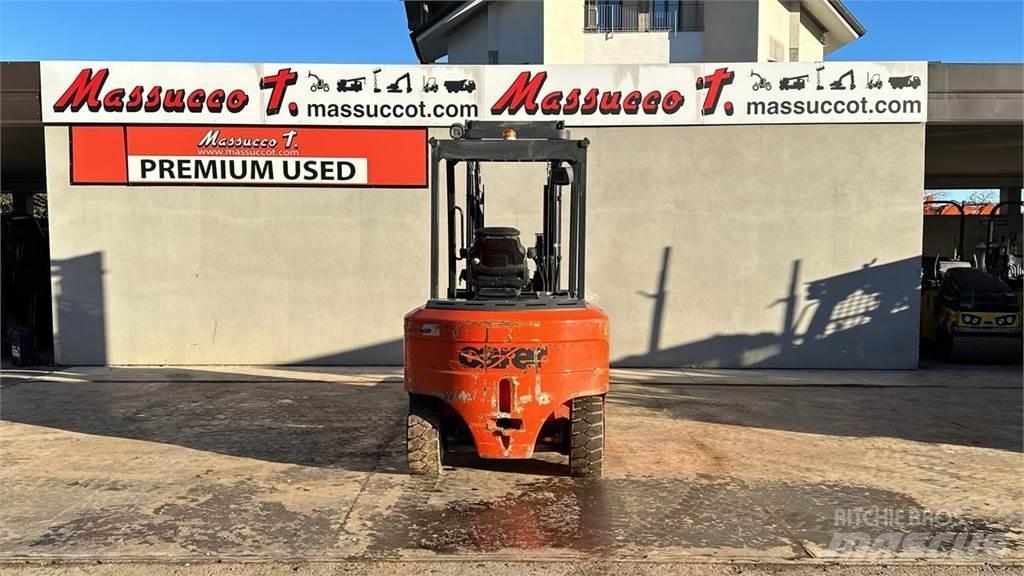 Carer R70H El gaffeltrucks