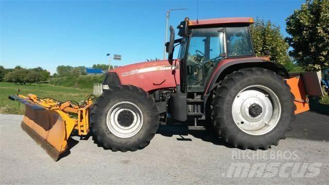 Case IH MXM190 Sneskovle og -plove