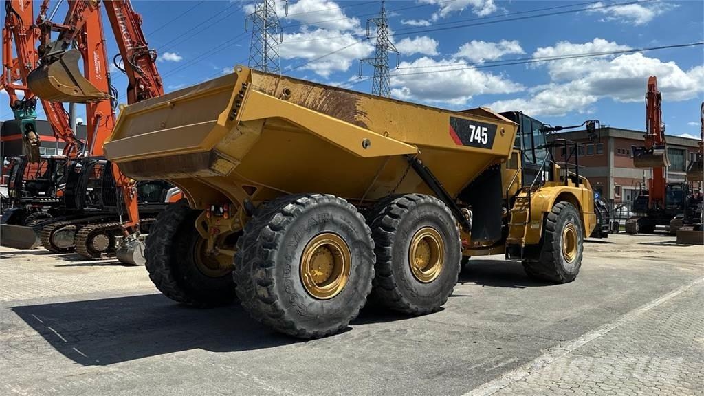 CAT 745C 6X6 Dumpere