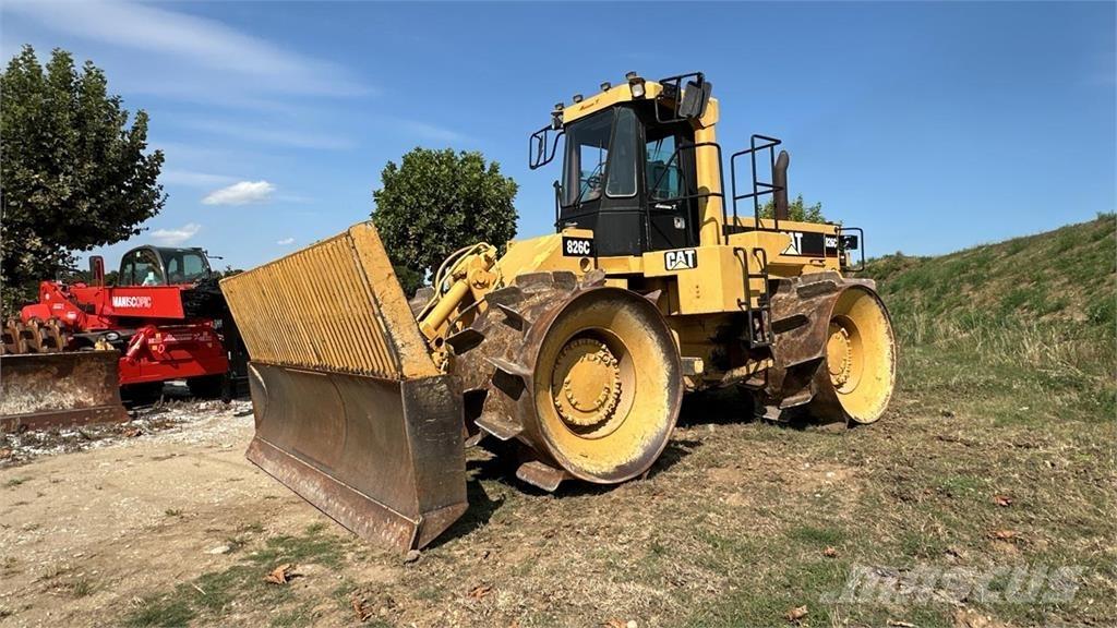 CAT 826C Bulldozer på larvebånd