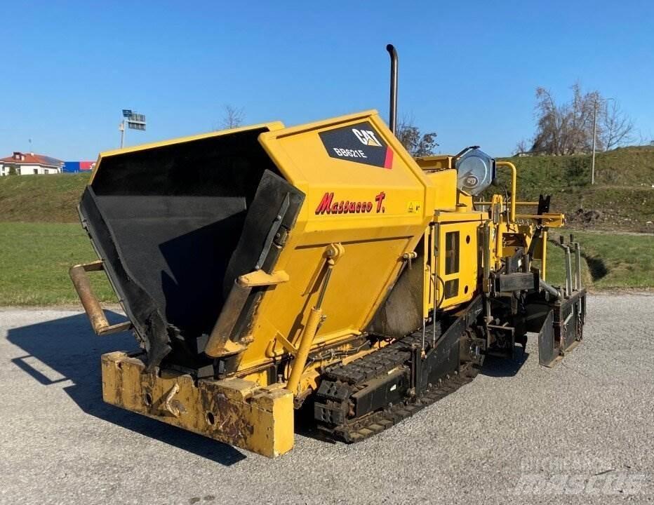 CAT BB621E Asfaltudlæggere
