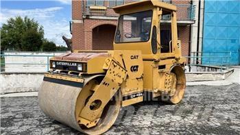 CAT CB-424 Jordvibrationstromler