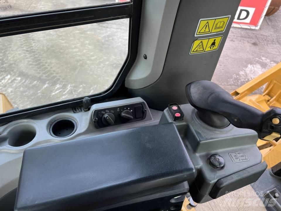 CAT D7E Bulldozer på larvebånd
