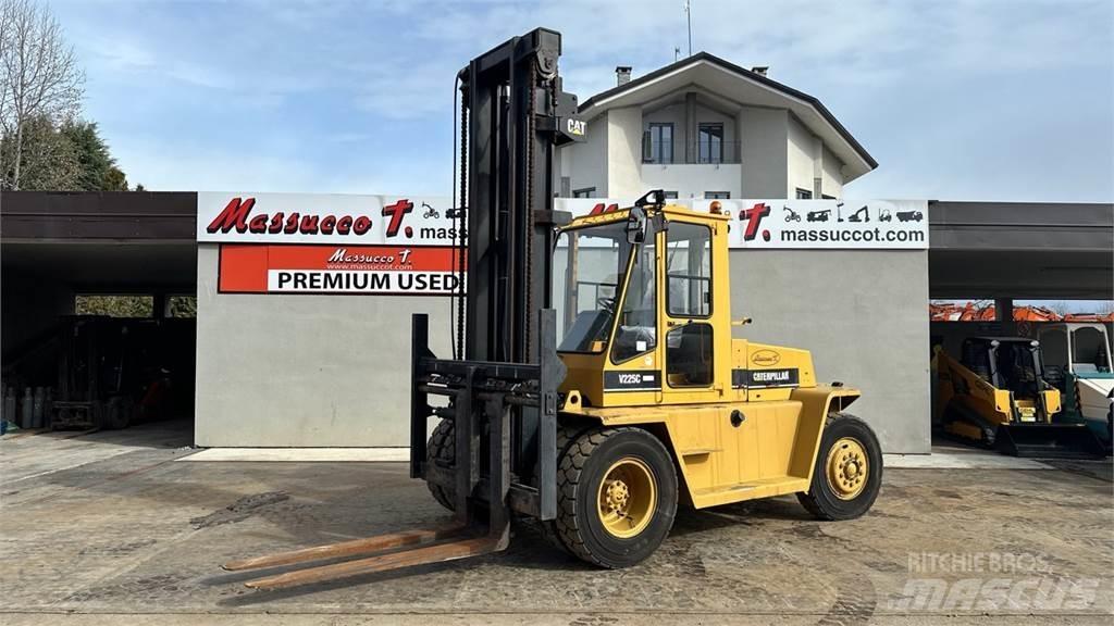 CAT V225C Diesel gaffeltrucks