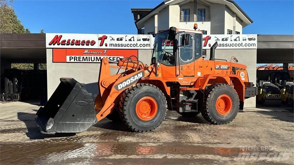 Doosan DL250 Læssemaskiner på hjul