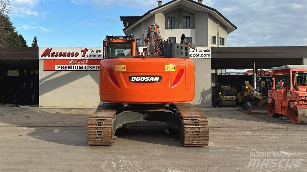 Doosan DX235LCR-5 Gravemaskiner på larvebånd